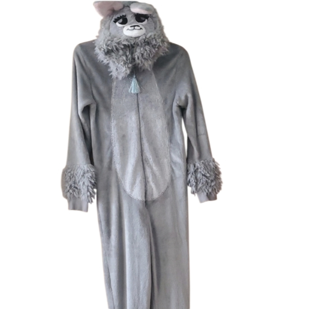 Secret Treasures Womans Soft Gray Llama One Piece Pajamas Size Small